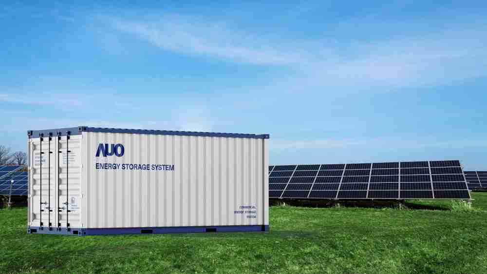 尊龙集团透过AI数据管理，，，提供不同类型用户进行储能与能源管理，，达到再生能源管控调度成效