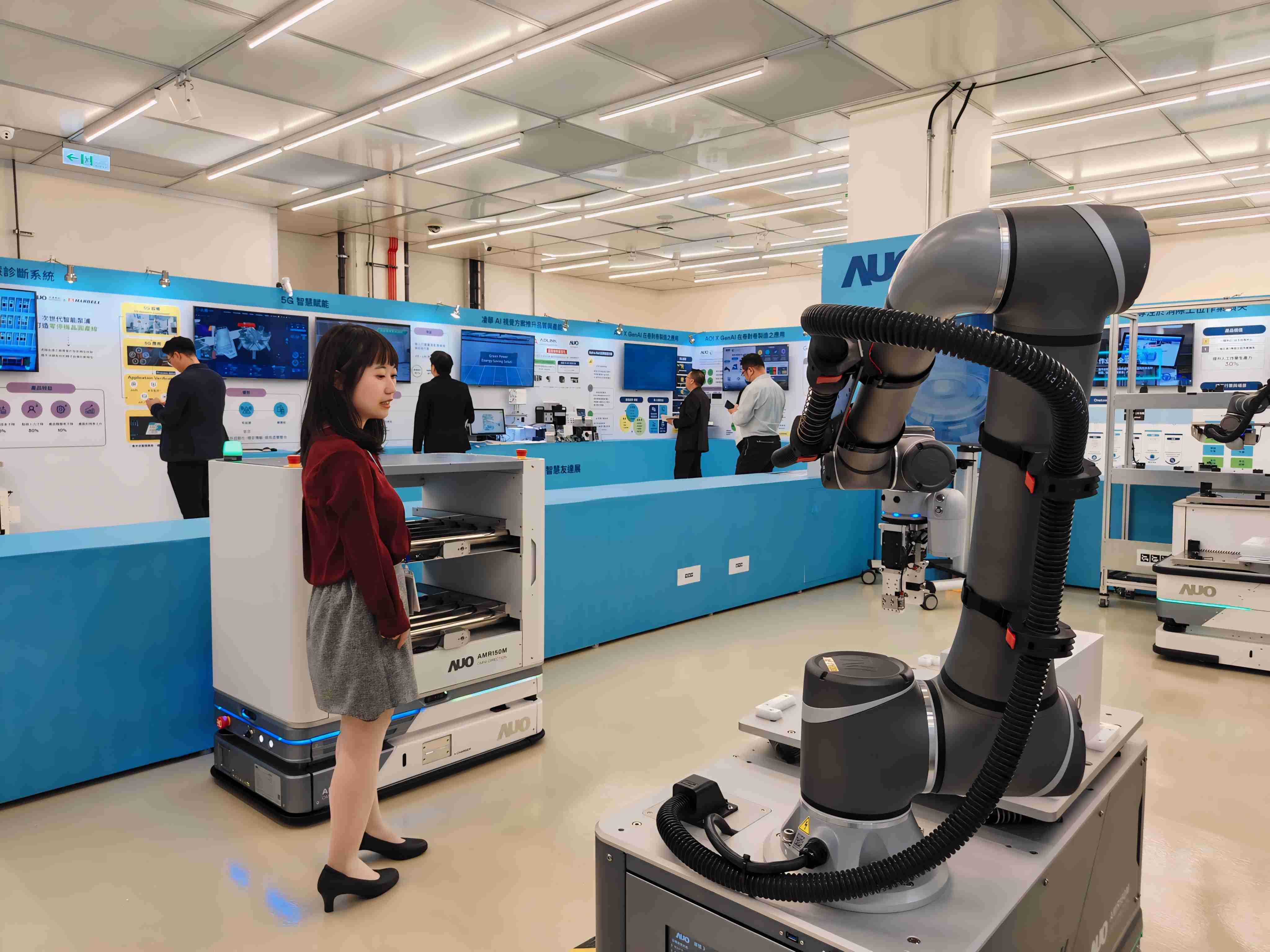 2024智能尊龙集团展邀集生态圈伙伴共同参展，，从数字应用、、、、净零减碳到能源发展，，，创造全方位永续商机，，，，携手生态圈伙伴迈向永续未来